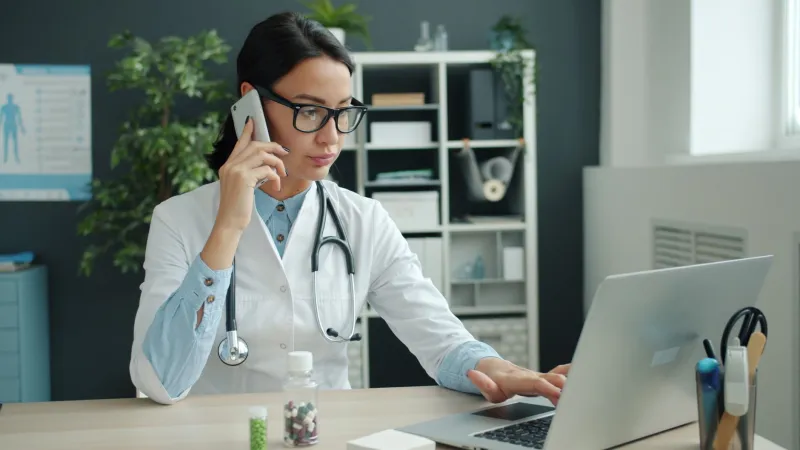 When Your Doctor Says Stop: The Clinical Reasons Azithromycin Gets Discontinued Before the Course Ends