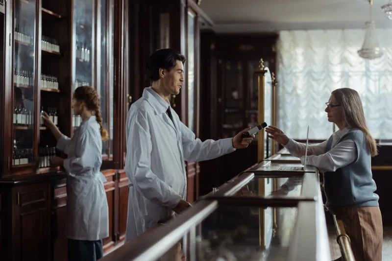 Same Drug, Different Pill: What Patients Should Understand About Generic and Brand-Name Azithromycin